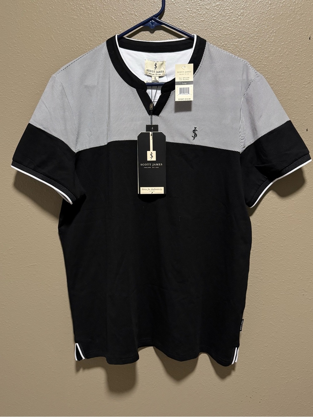 Scott James Men’s Black Short Sleeve Tee with Striped Yoke